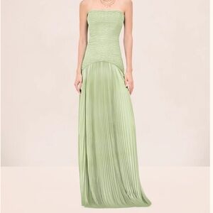 Elegant Green Strapless Dress